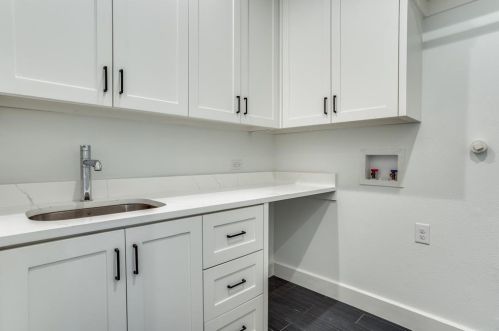 640 Colorado Blvd, Dallas TX  75203-1108 exterior