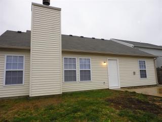 2922 Welcome Way, Greenwood IN  46143-6600 exterior