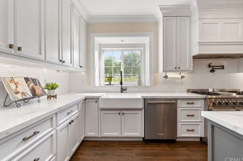 29172 Vallejo Ave, Temecula CA  92592-2302 exterior