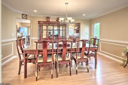 16 Steeple Chase Ct, Bedminster NJ  07921-1638 exterior