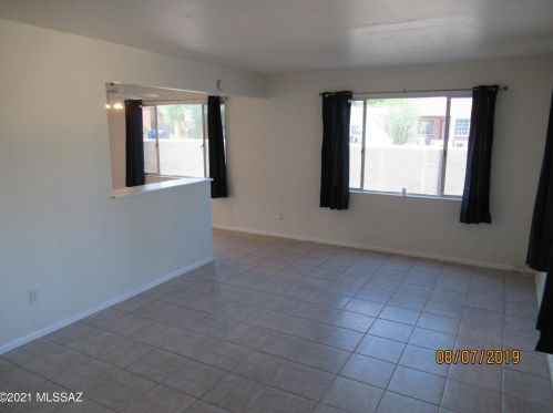 522 El Camino Del Norte, Tucson AZ  85716-5158 exterior