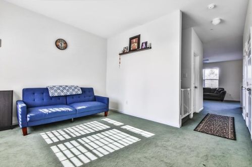 959 King Way, Breinigsville PA  18031-1484 exterior