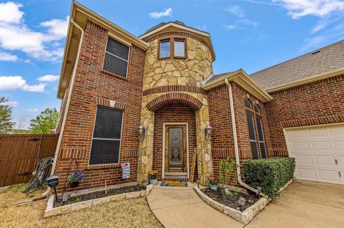 8124 Hickory Upland Dr, Fort Worth, TX 76131-3586