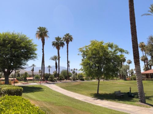 16 La Cerra Cir, Rancho Mirage CA  92270-3808 exterior