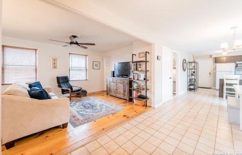 2 Katherine Rd, Lyme CT  06371-1620 exterior