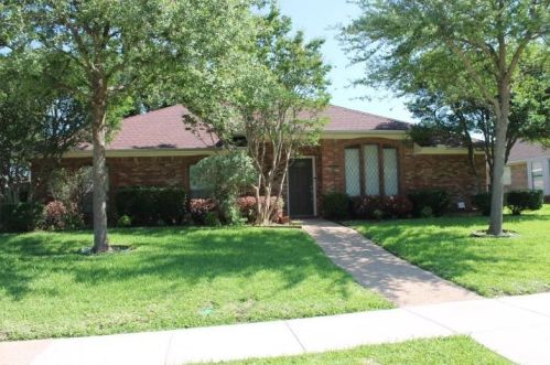 1517 Geneva Ln, Plano TX  75075-6837 exterior