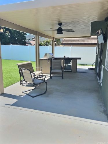 45372 Escalante Ct, Temecula CA  92592-5725 exterior