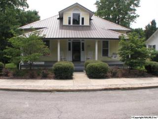 212 Forrest St, Fayetteville, TN 37334-2416