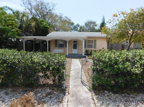 6240 5th Ave, Saint Petersburg, FL 33710-7052