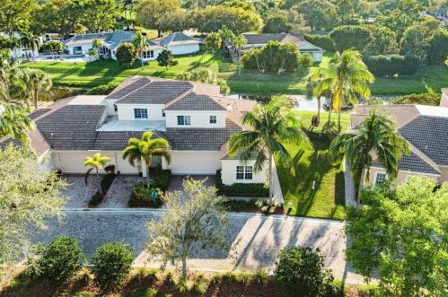 4496 Hickory Dr, West Palm Beach, FL 33418-3908