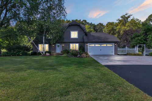 4855 Briarvale Dr, West Bend, WI 53095-8745