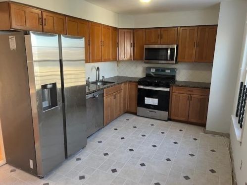 3620 Lincoln Ter, North Bergen, NJ 07047-2339