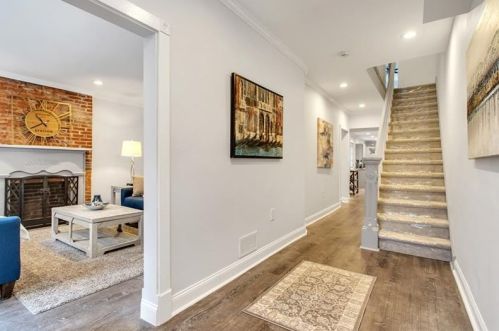 616 Lockhart St, Pittsburgh, PA 15212-5606