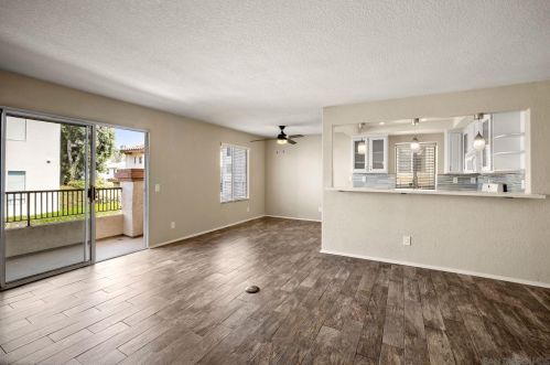 7478 Altiva Pl, Carlsbad CA  92009-6415 exterior