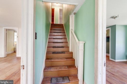 12841 James Monroe Hwy, Leesburg VA  20176-5340 exterior