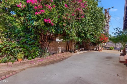 2500 Trinity Pl, Oxnard CA  93033-4814 exterior