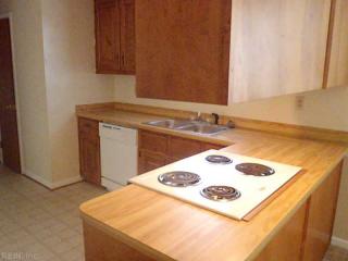 3404 Champlain Ln, Virginia Beach VA  23452-4047 exterior