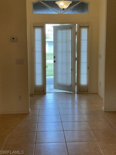 910 27th St, Cape Coral, FL 33904-2920