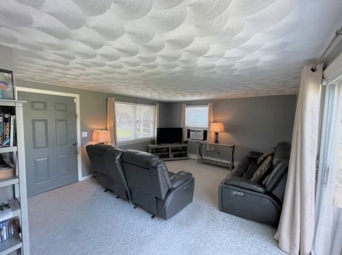 63 Oak St, Seekonk MA  02771-5212 exterior