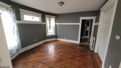 95 Burnett St, East Orange NJ  07017-3501 exterior