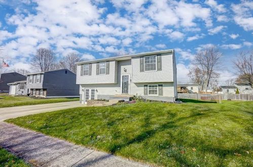 208 Butler Trl, Englewood, OH 45322-2907