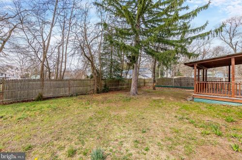 302 Delaware Ave, West Deptford NJ  08063-1015 exterior