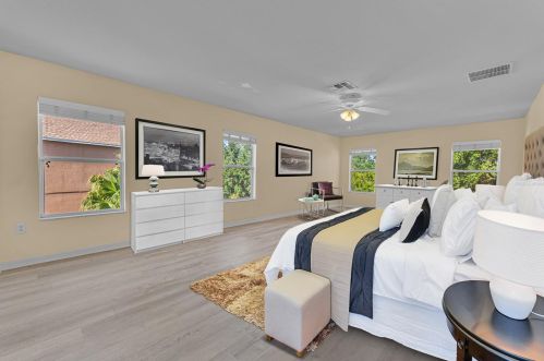 704 Toulon Dr, Kissimmee FL  34759-7020 exterior