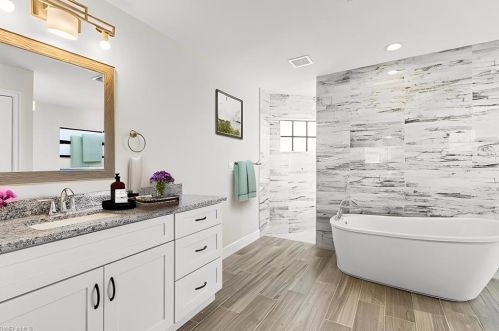 2227 2 Ter, Cape Coral FL  33990-1024 exterior