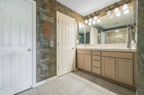 9504 Orangewood Trl, Denton TX 76207-8624 exterior