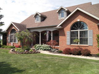 295 Brentwood St, Bucyrus, OH 44820-3093