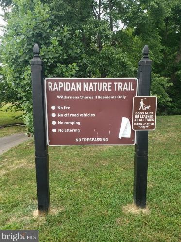 35388 Pheasant Rdg Rd, Locust Grove VA 22508-3109 exterior