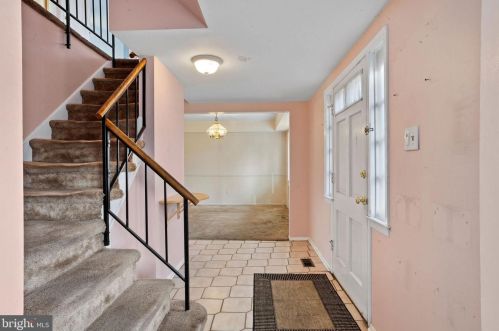 16 Turner Ln, Willingboro NJ  08046-3622 exterior