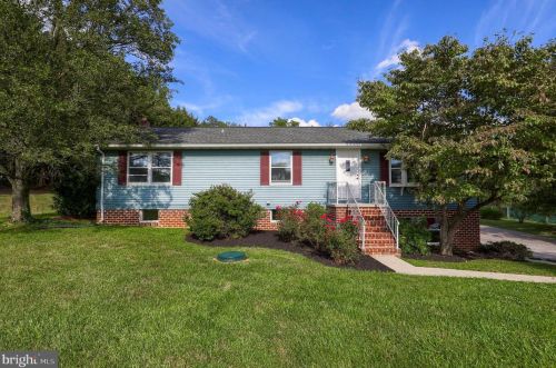 1525 Jefferson Rd, Spring Grove, PA 17362-7507