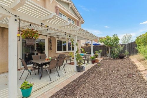 45008 Starina St, Lake Elsinore CA  92532-1515 exterior