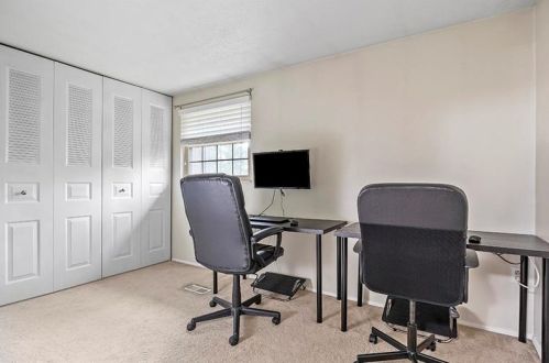 502 Bayberry Ln, Imperial PA  15126-9661 exterior