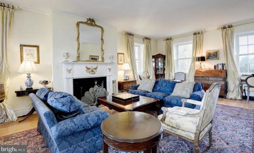 9414 Georgetown Pike, Great Falls VA  22066-2735 exterior