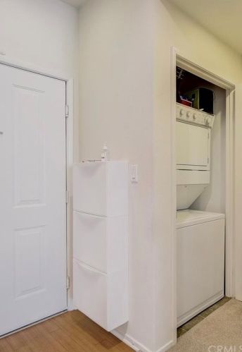 2403 Watermarke Pl, Irvine CA  92612-7690 exterior