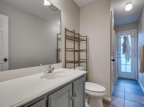 1100 Prospect Dr, Lewisville TX  75028-2548 exterior