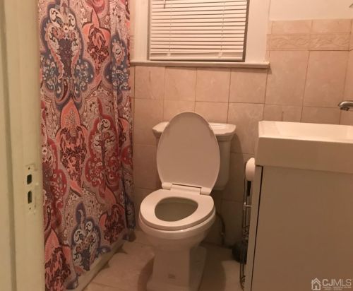 62 May St, Perth Amboy NJ  08861-2237 exterior