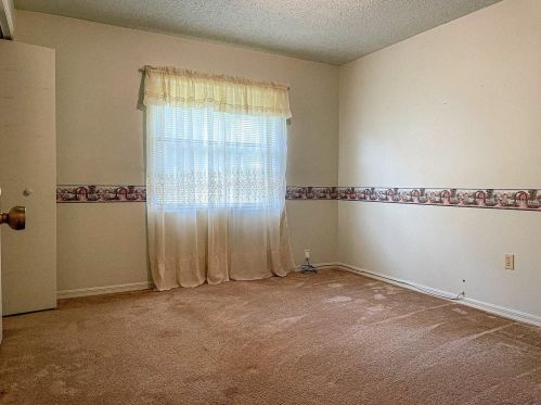 1329 Cr 436, Lake Panasoffkee FL  33538-5128 exterior