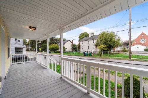 2750 Main St, New Hamburg NY  12590-1536 exterior