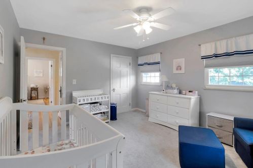 3935 Eileen Dr, Cincinnati OH 45209-2016 exterior