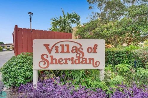 2520 38th Ave, Hollywood FL  33021-1356 exterior