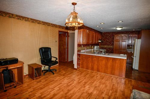 326 Blagrove St, Richwood OH  43344-1015 exterior