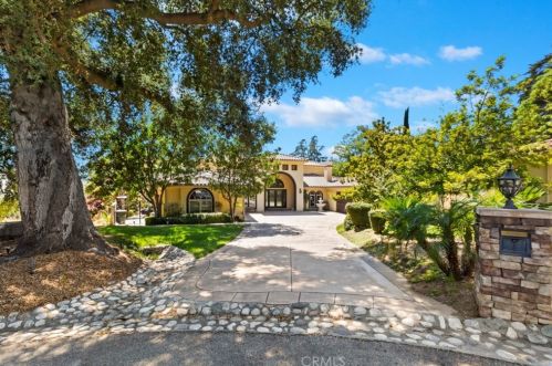 2413 Grand Oak Cir, Upland, CA 91784-1050