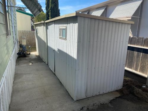 1830 Yosemite Ave, Manteca CA  95336-5009 exterior