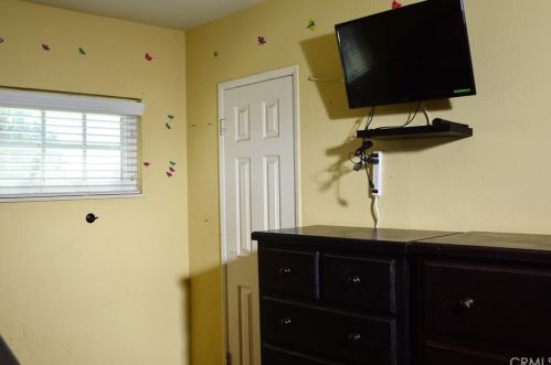 2942 Avalon St, Riverside CA 92509-2015 exterior