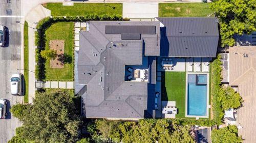 4955 Haskell Ave, Van Nuys CA  91436-1674 exterior