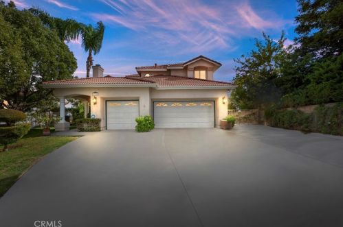 3735 Ridge Line Dr, San Bernardino, CA 92407-4171