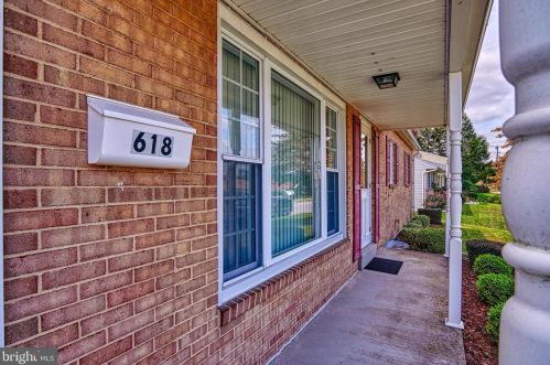 618 Grandview Ave, Camp Hill PA  17011-1816 exterior